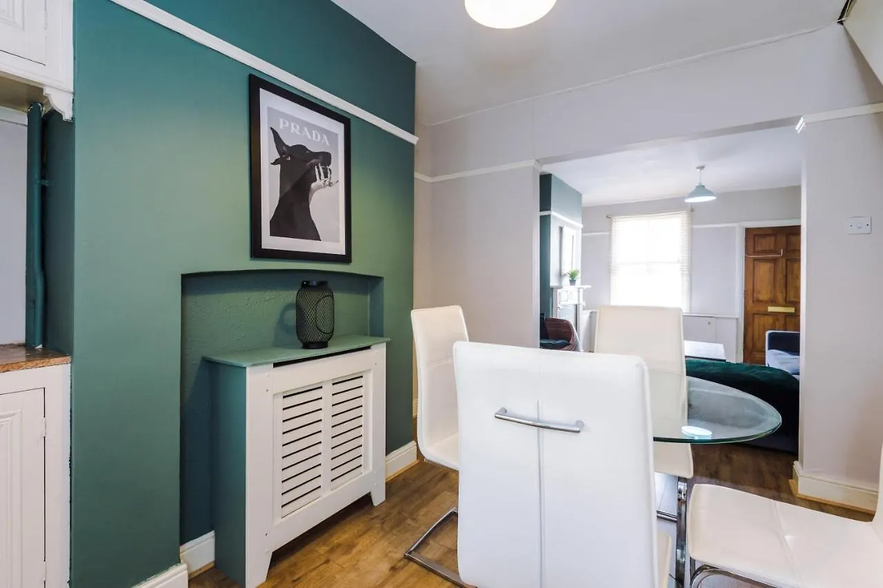 Chester Hidden Gem Villa Holiday home